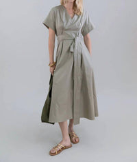 Psophia - Flowy Midi Dress