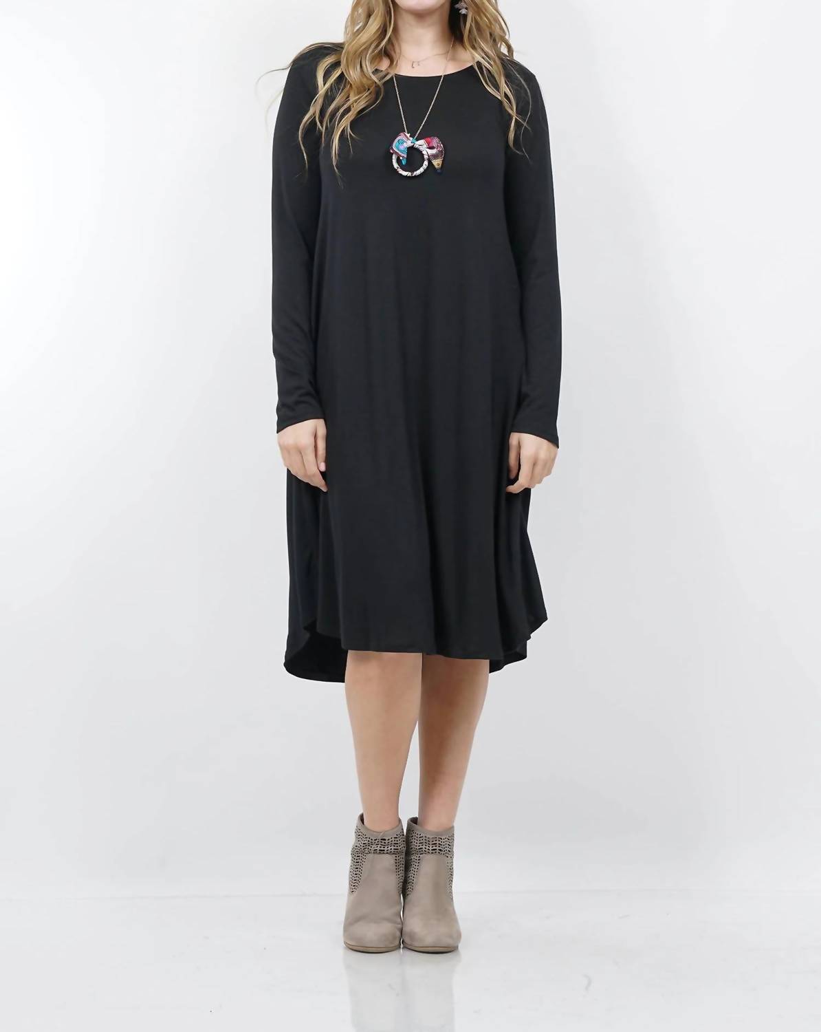 Angie - New York Minute Midi Dress - Plus