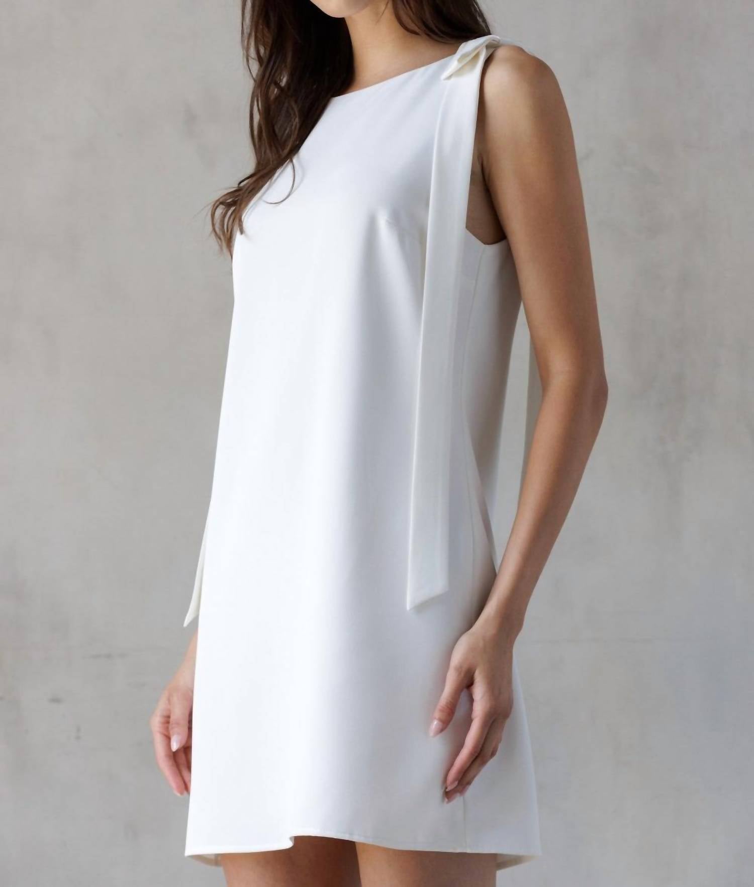 Storia - Jackie O Bow A-Line Shift Mini dress