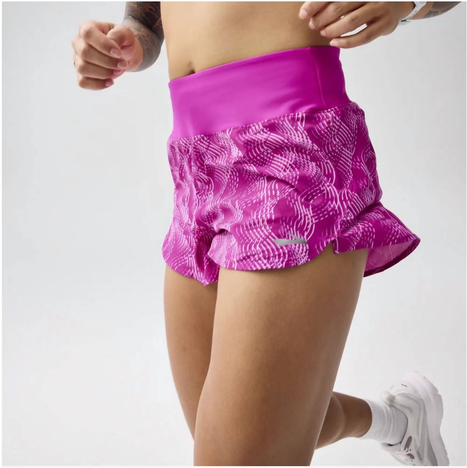BROOKS Chaser 2.0 3" Running Shorts in magenta aqueous - women's shorts - alternate view