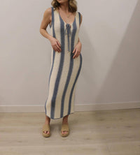 Mustard Seed - Knit Deep V-neck Tie Front Midi Dress