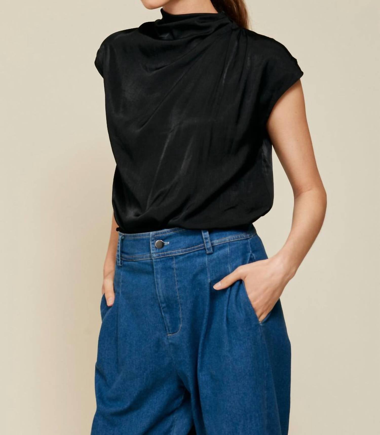 Line And Dot - Oxford Top