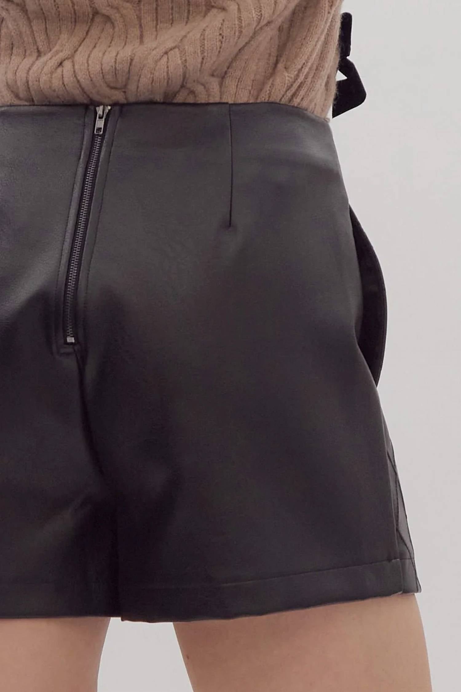 Entro - Quilted Mini Skort