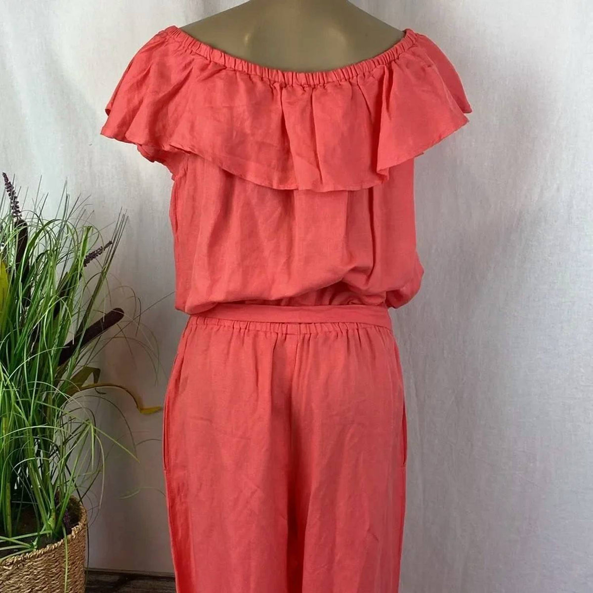 Tommy Bahama - Linen Blend Dye Cropped Jumpsuit