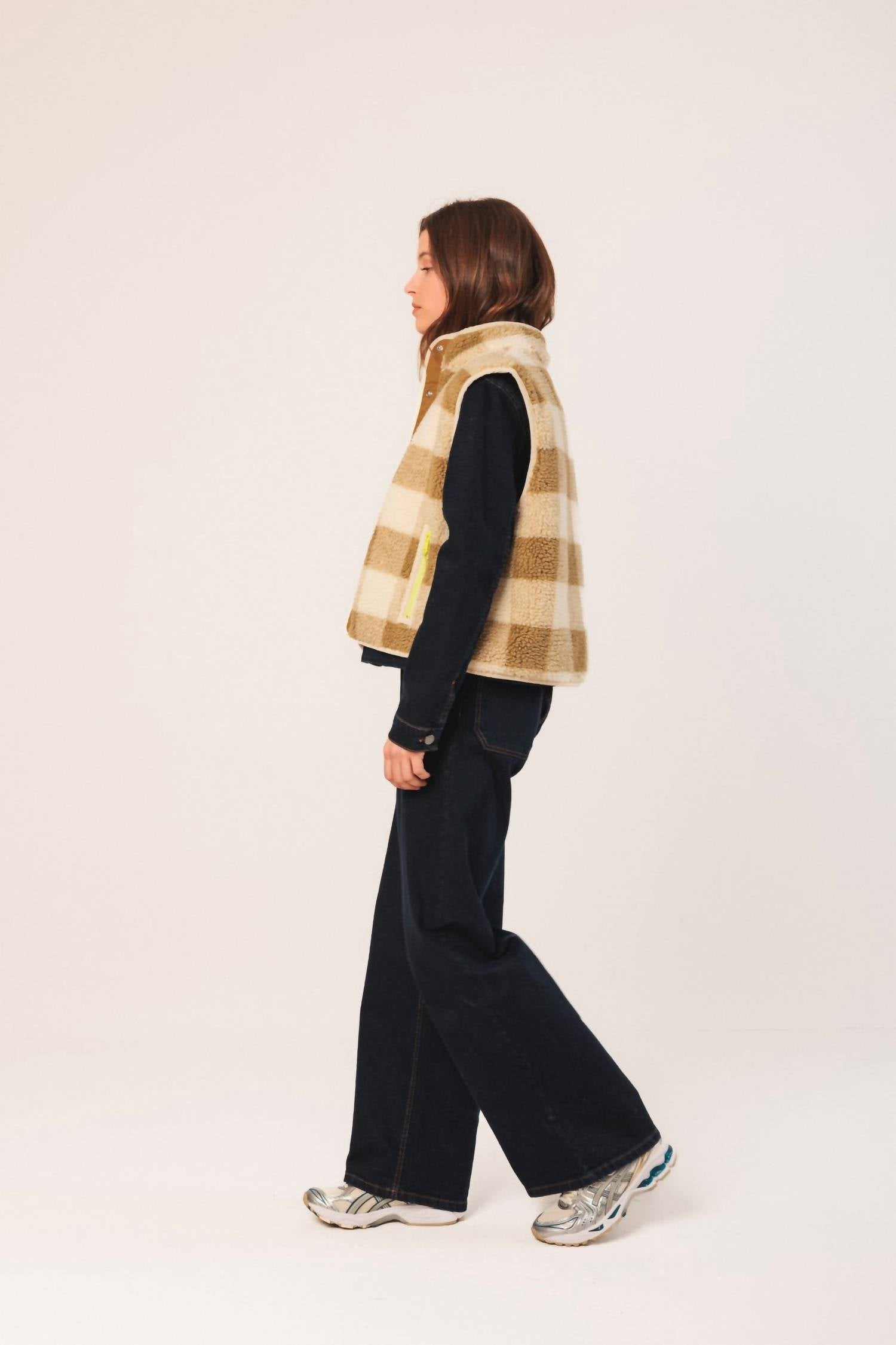 Indi & Cold - Teddy Plaid Vest