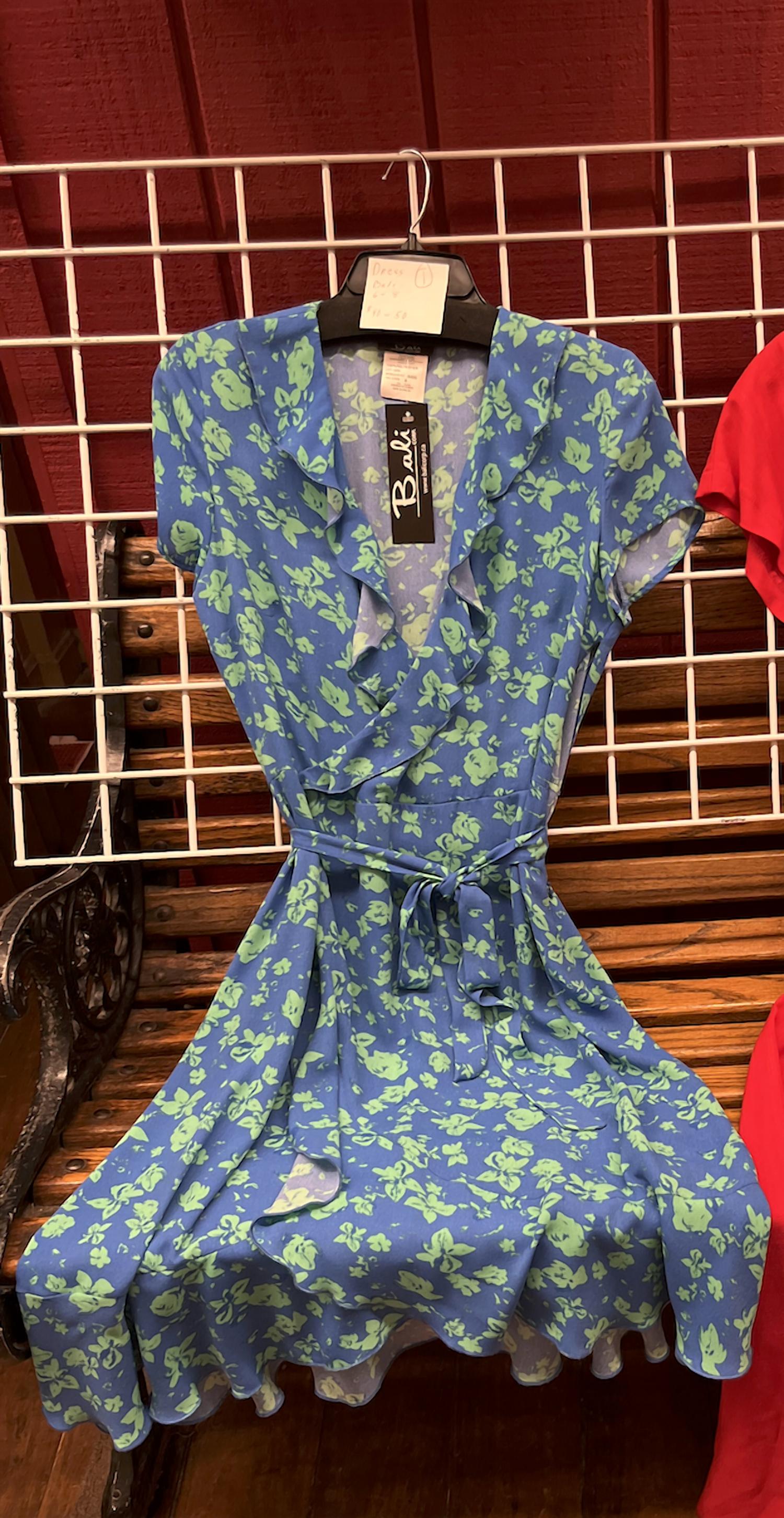 Bali - Women's Ruffle Collar Floral Dress