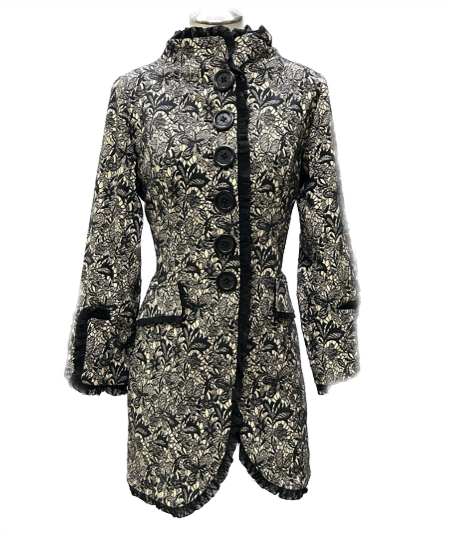 BUTTON DOWN COAT