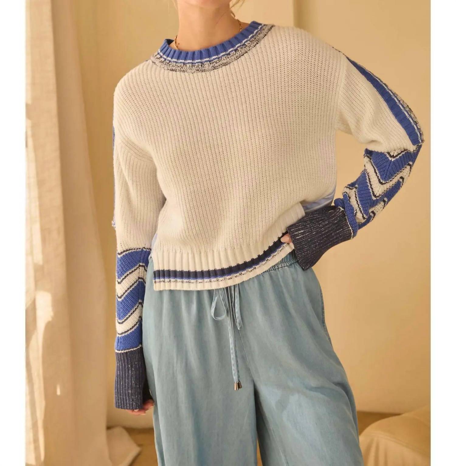 SKIES ARE BLUE Mixed Media Pullover in beige - women's sweater - detail view