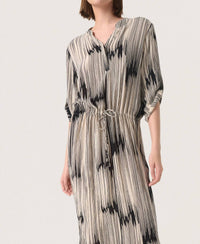 Soaked In Luxury - Zaya Knee-length Half Sleeve Dress