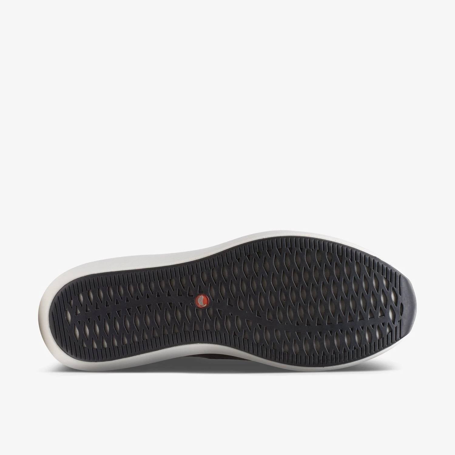 Clarks - Women's Un Rio Knit Slip On Sneakers