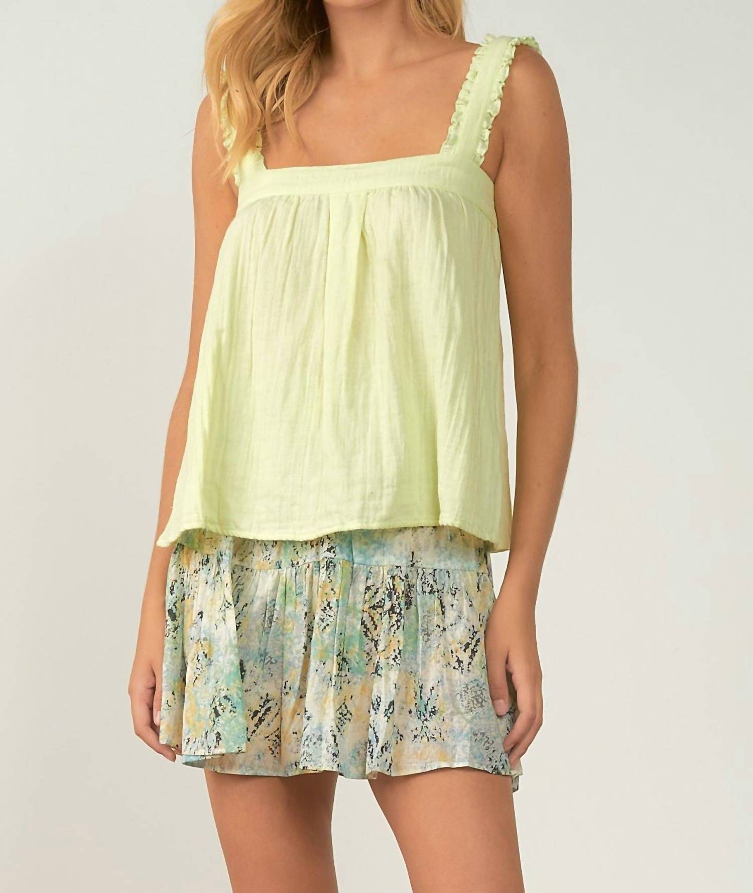 Elan - Flowy Sleeveless Top