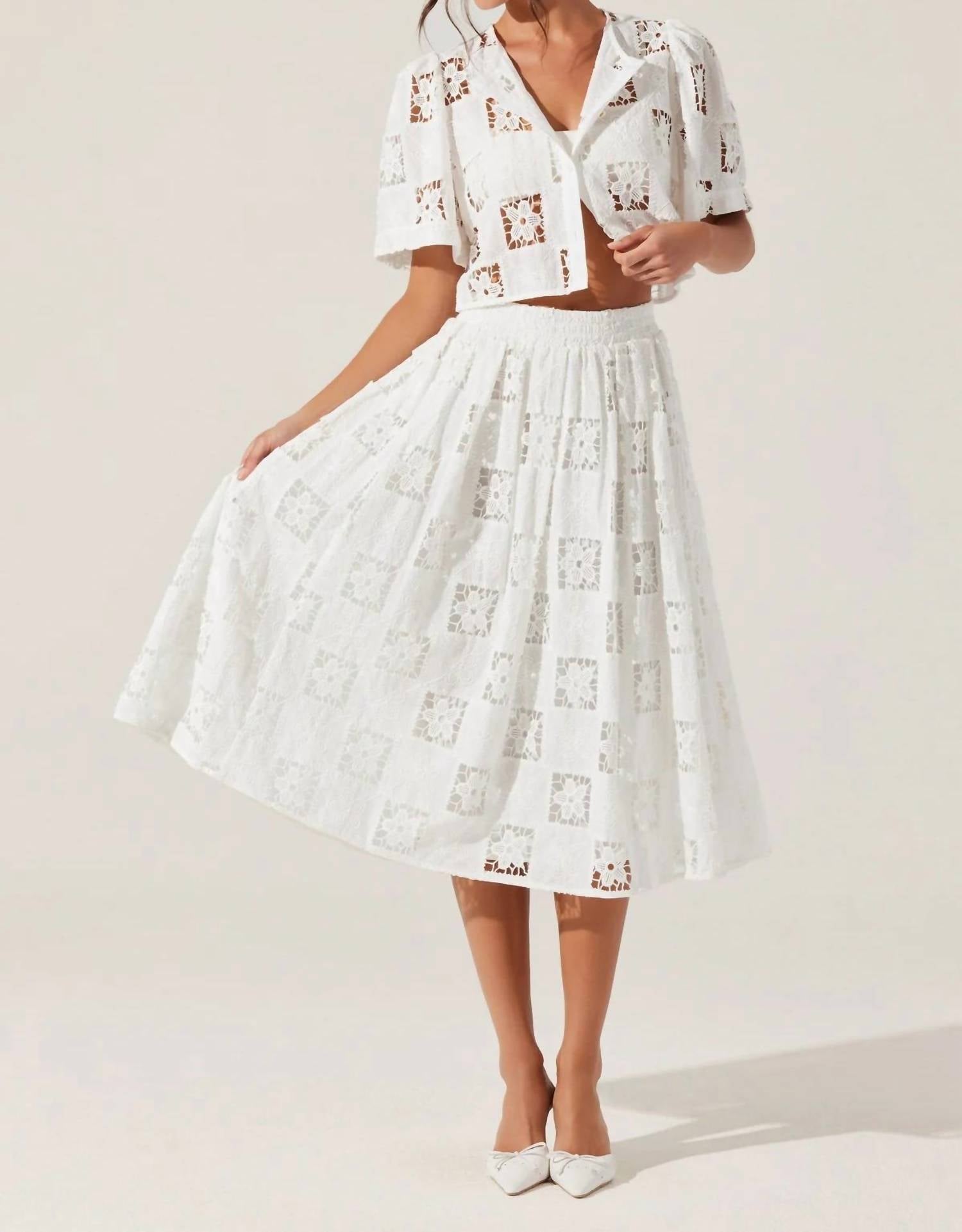 Astr - Andolina White Laced Midi Skirt