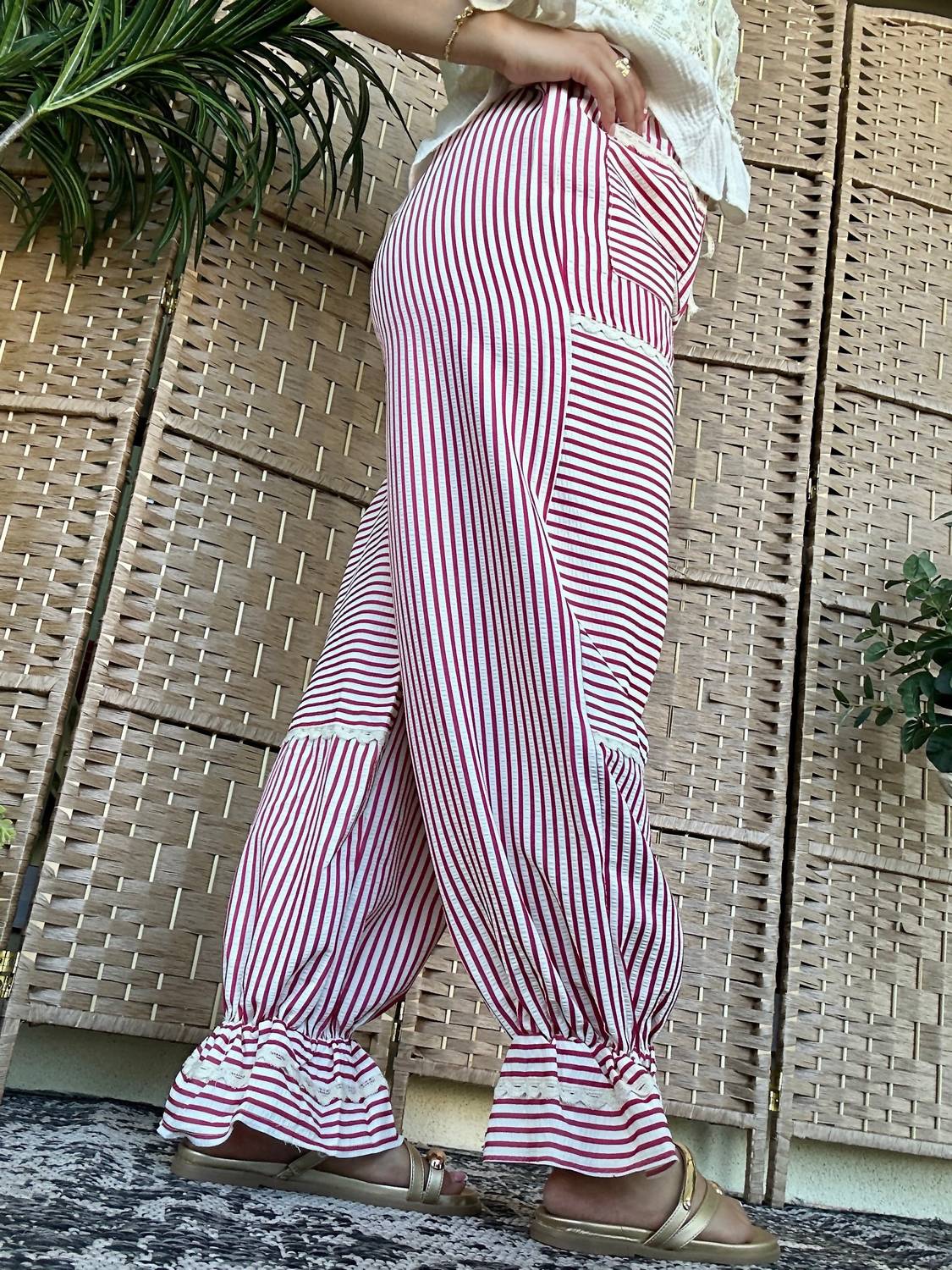 Mello - Stripe Frilly Jogger Pants