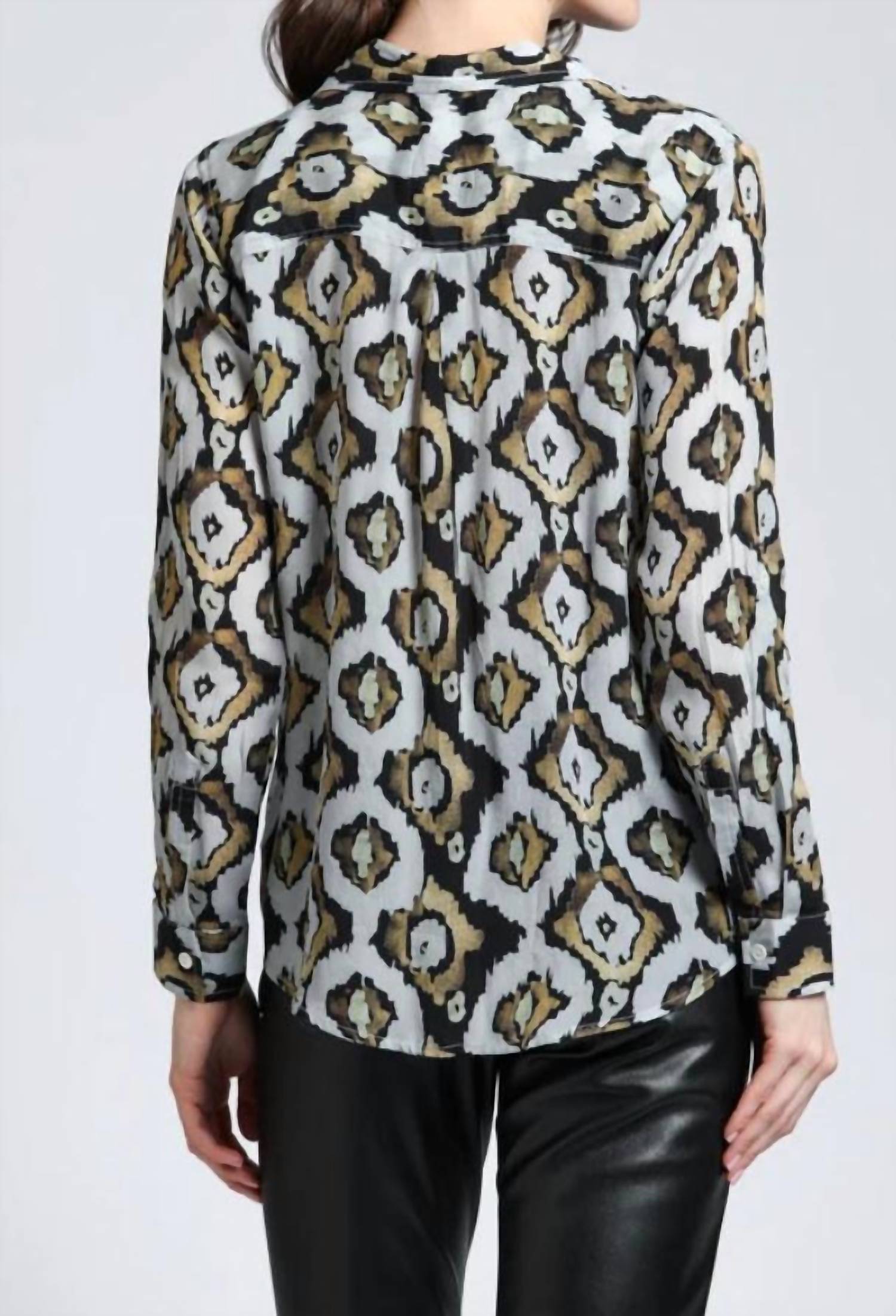Apny - Runie Button Up Top
