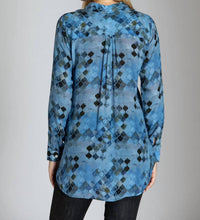 Apny - Half Button-up Pullover Tunic Top