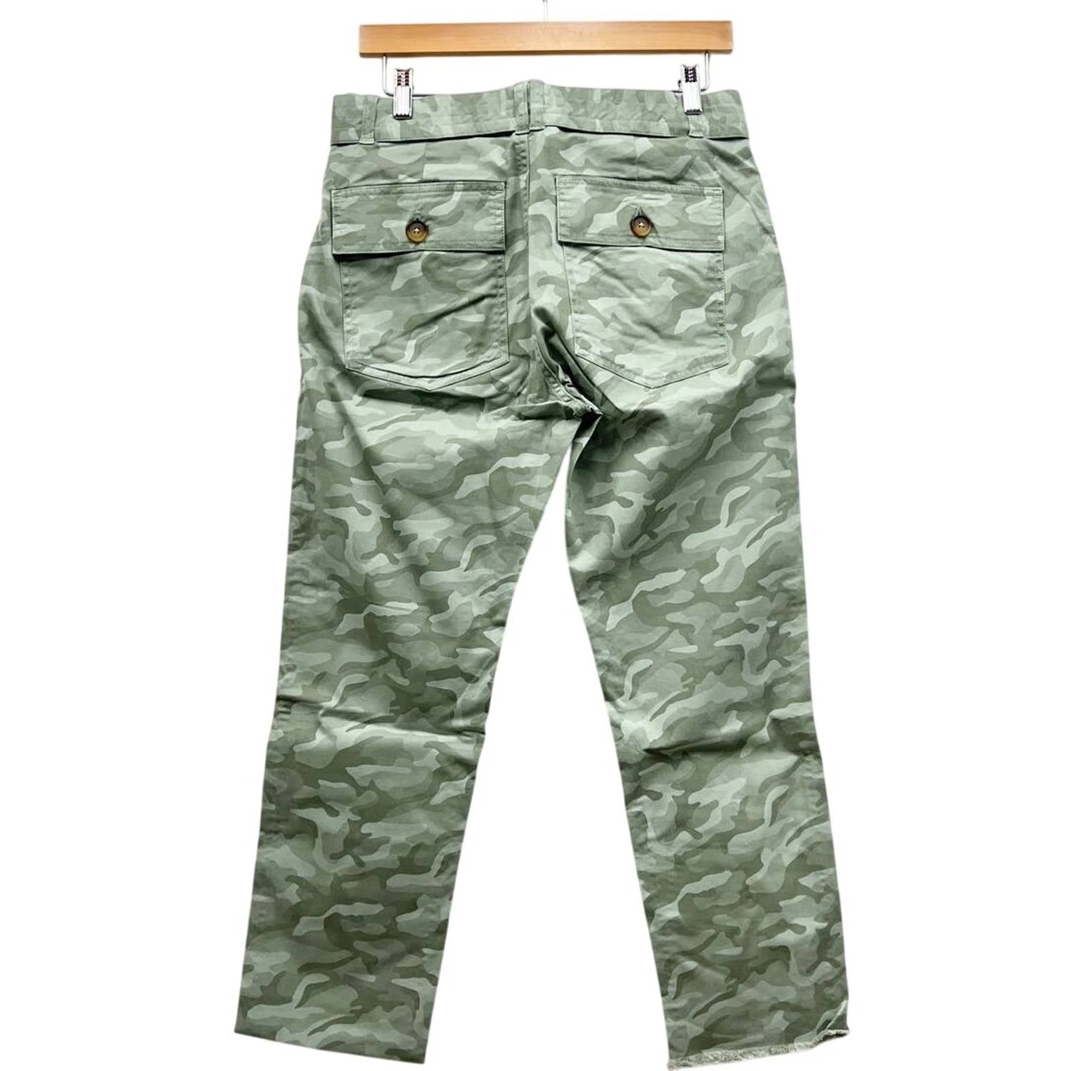 Vineyard Vines - Tied Waist Camo Every Day Utility Chino Pants