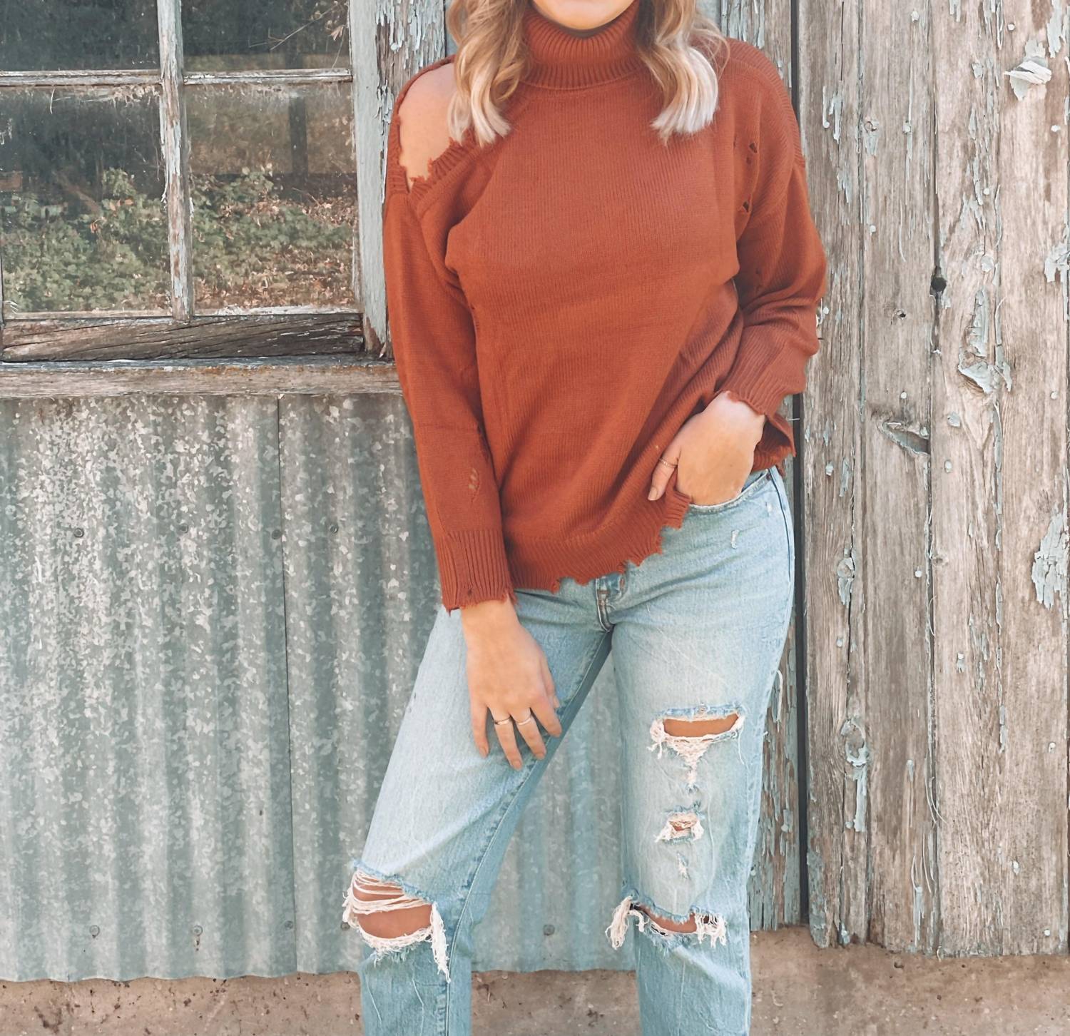 Style U - Ava Distressed Sweater