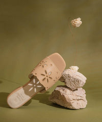 Oasis Society - Women's The Manila Sandals