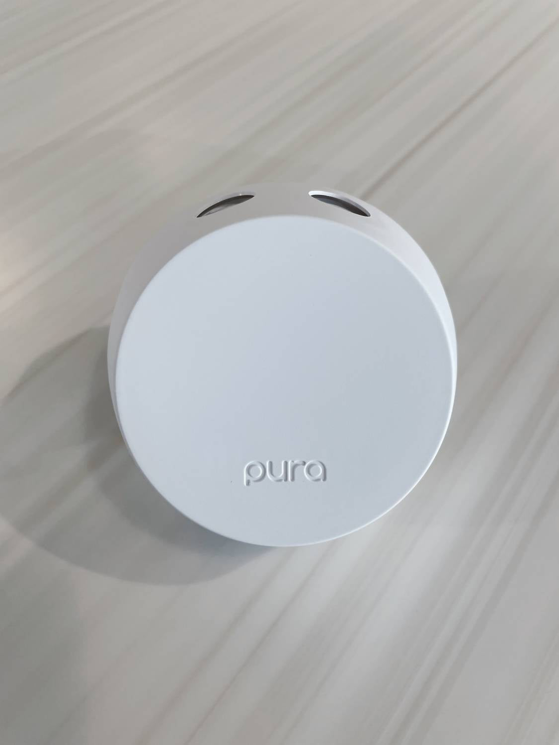 pura 4 Smart Fragrance Diffuser in white - item - alternate view