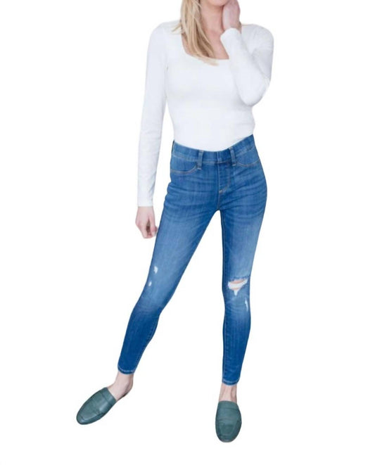 Judy Blue - Mid-Rise Skinny Jegging