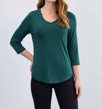 Fdj - 3/4 Sleeve V-neck Top
