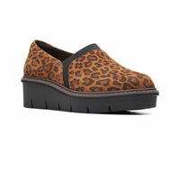 Clarks - Women's Airabell Mid Shoes