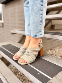 Laura Bellariva - Women's Chloe Suede Strappy Block-heel Sandals