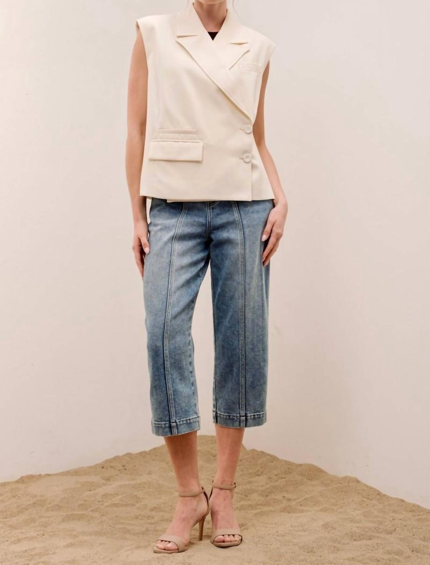 Aaron & Amber - Baggy Cropped Jeans