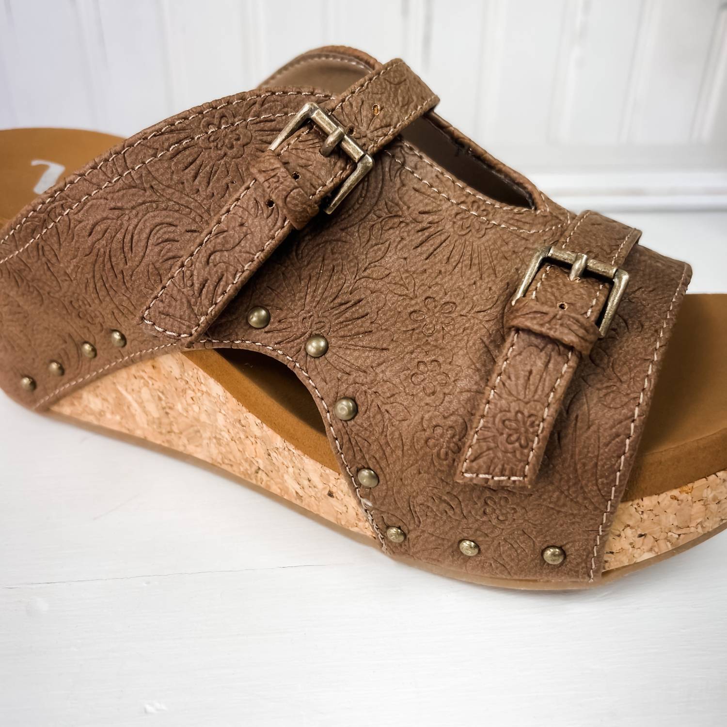 Very G - Women's Bellevue Wedge Sandals