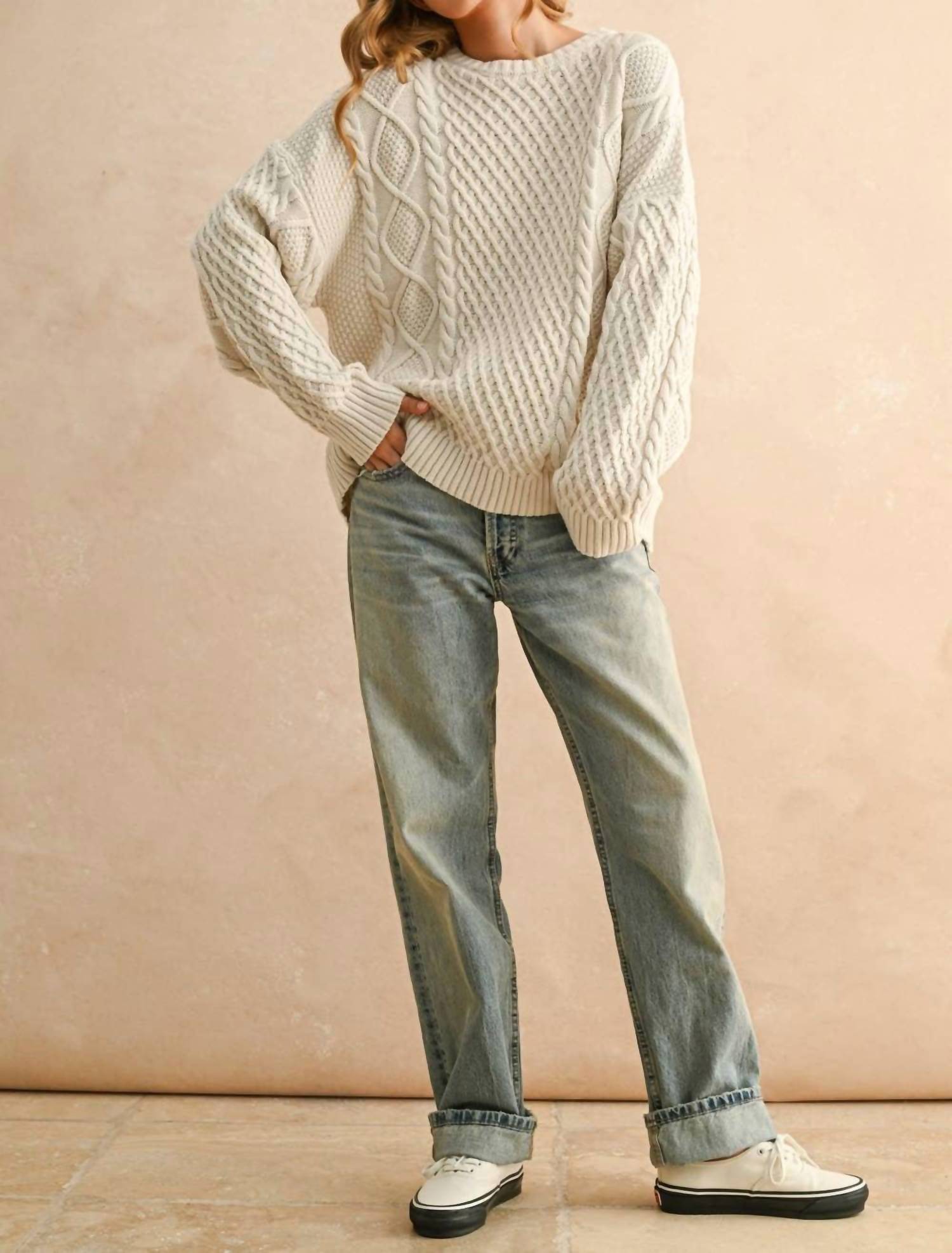 Miou Muse - Round Neck Cable Knitted Sweater