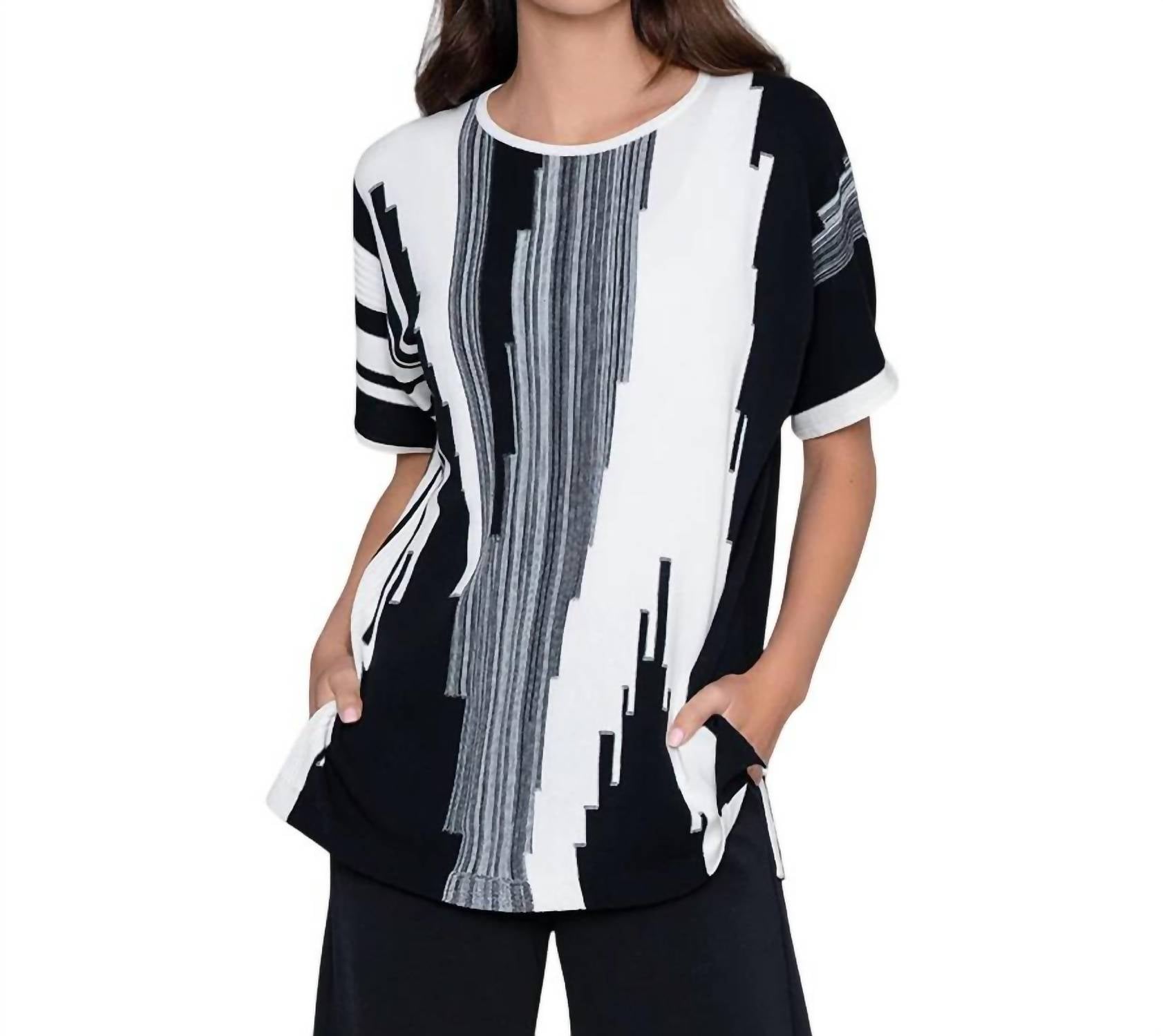 Stella Carakasi - Instant Chic Sweater