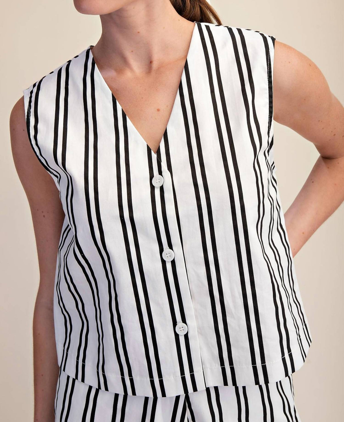Glam - Buttondown Vest