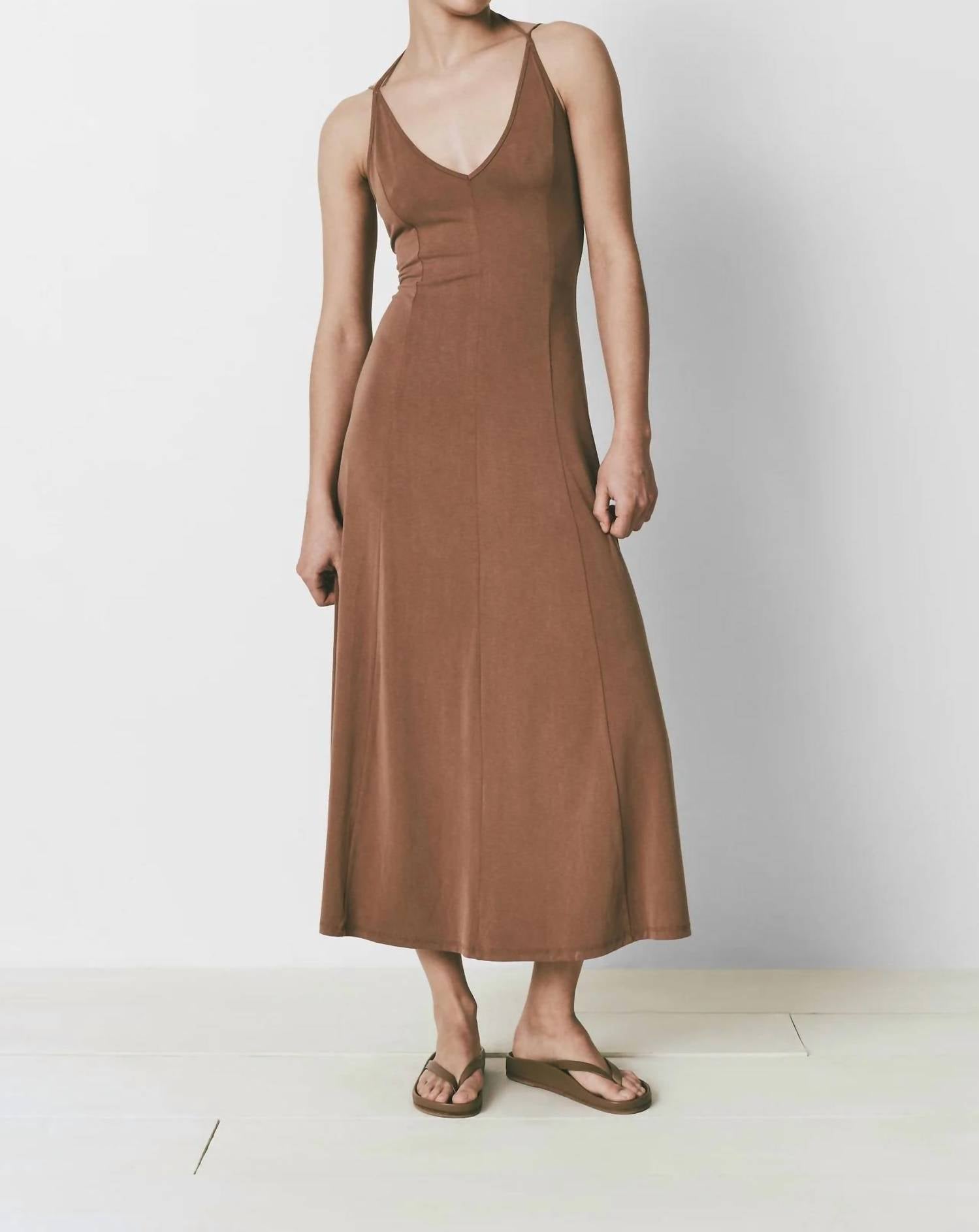 Rue Sophie - Belleville V-neck Dress