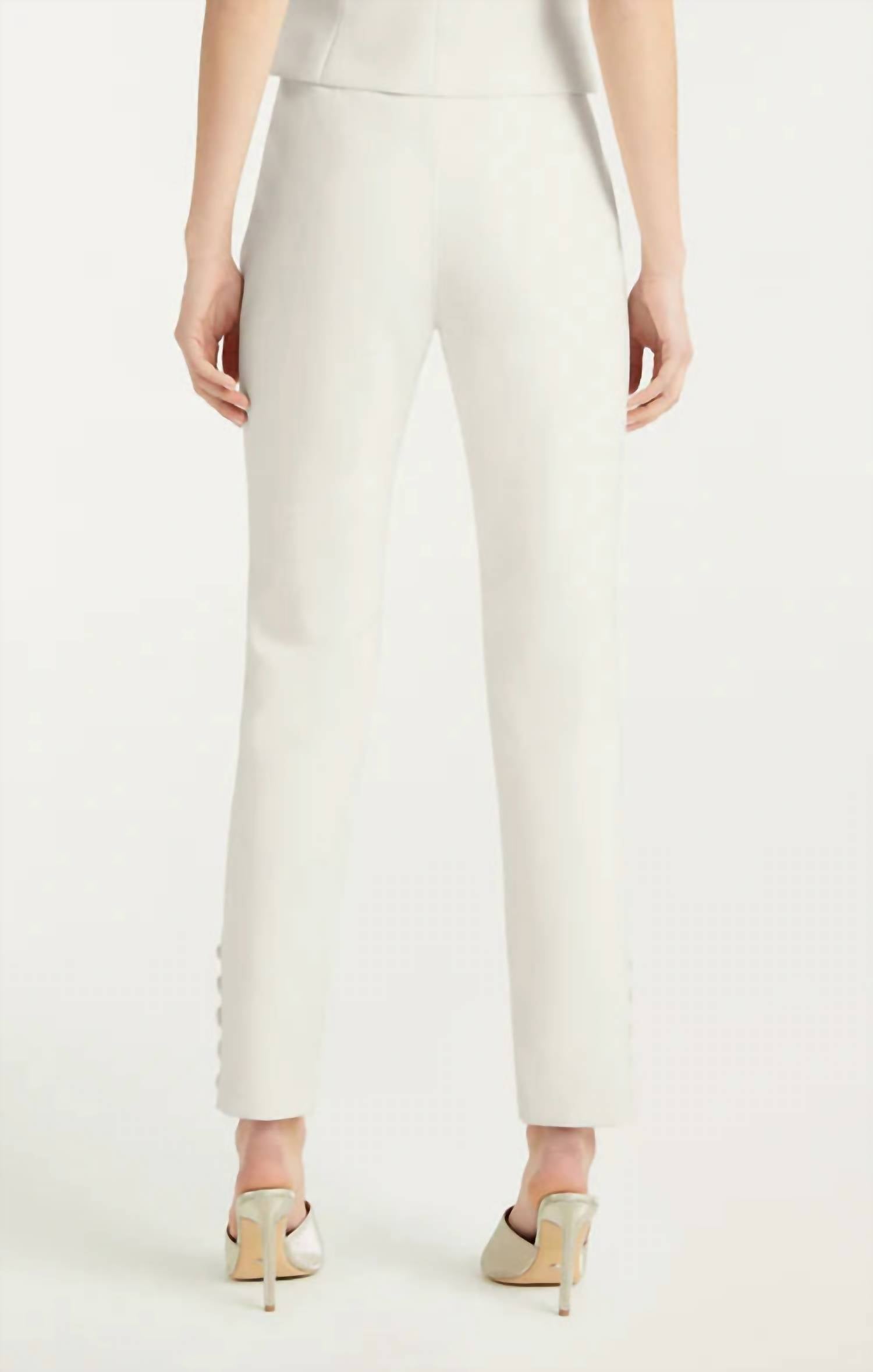Rowena Pant
