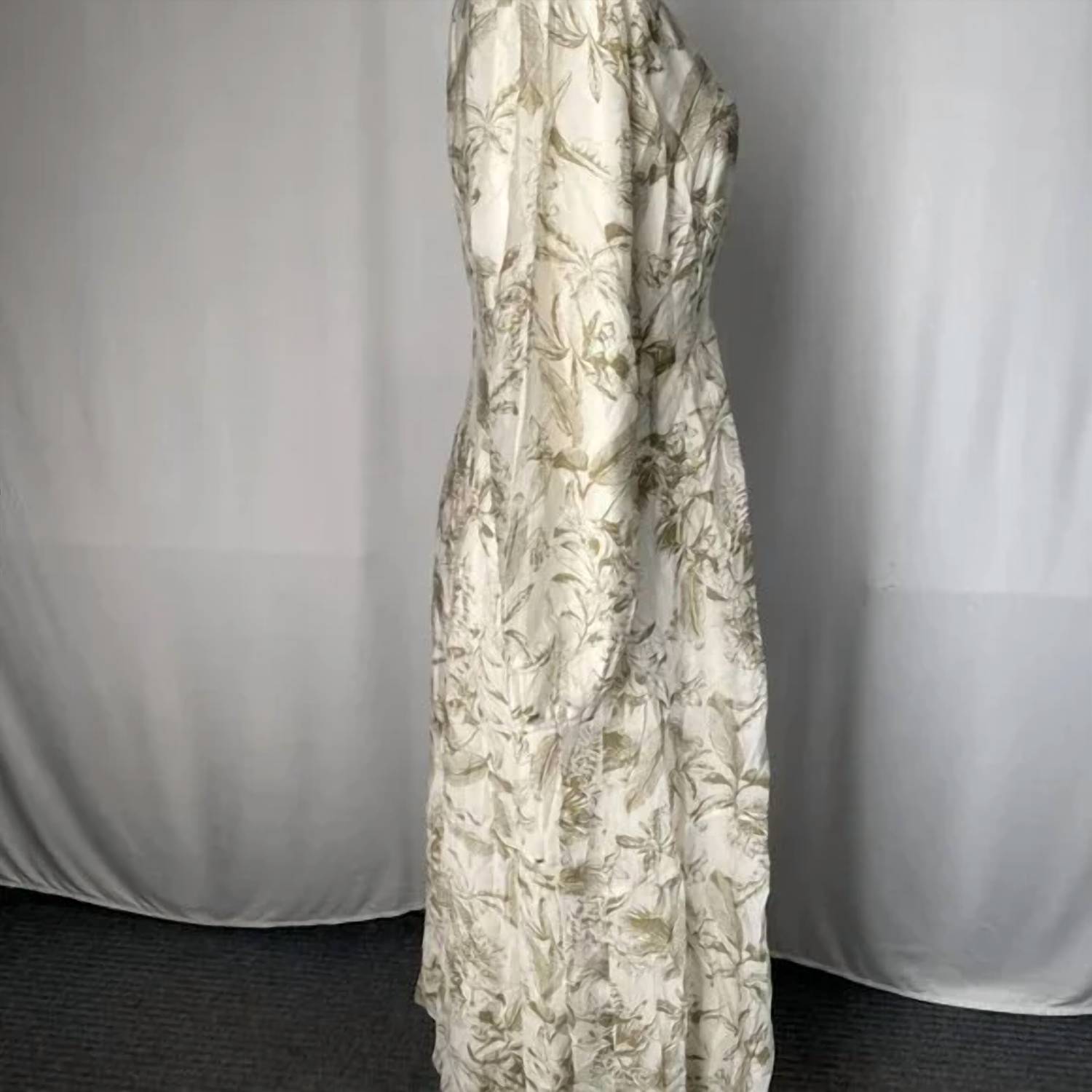 Static - Leafy Print Long Sleeve Midi Dress