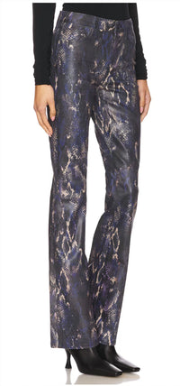 L'Agence - Selma High-Rise Sleek Baby Boot Jean