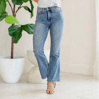 Judy Blue - Tummy Control High Waist Bootcut Jeans - Short Petite
