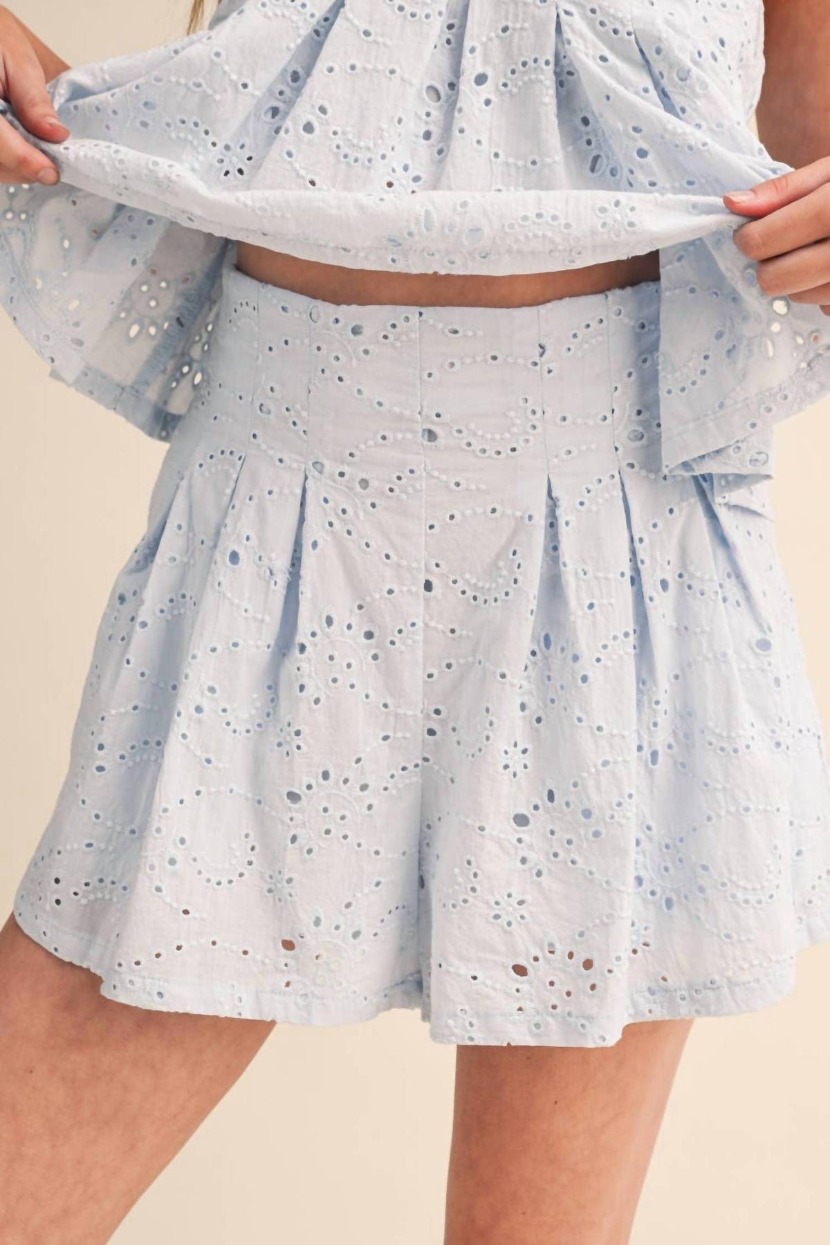 Klesis - Eyelet Pleated Skort Set