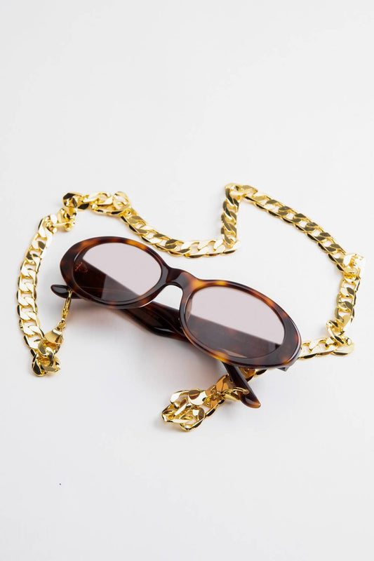 CAROLINE BK SUNGLASSES WITH CHAIN