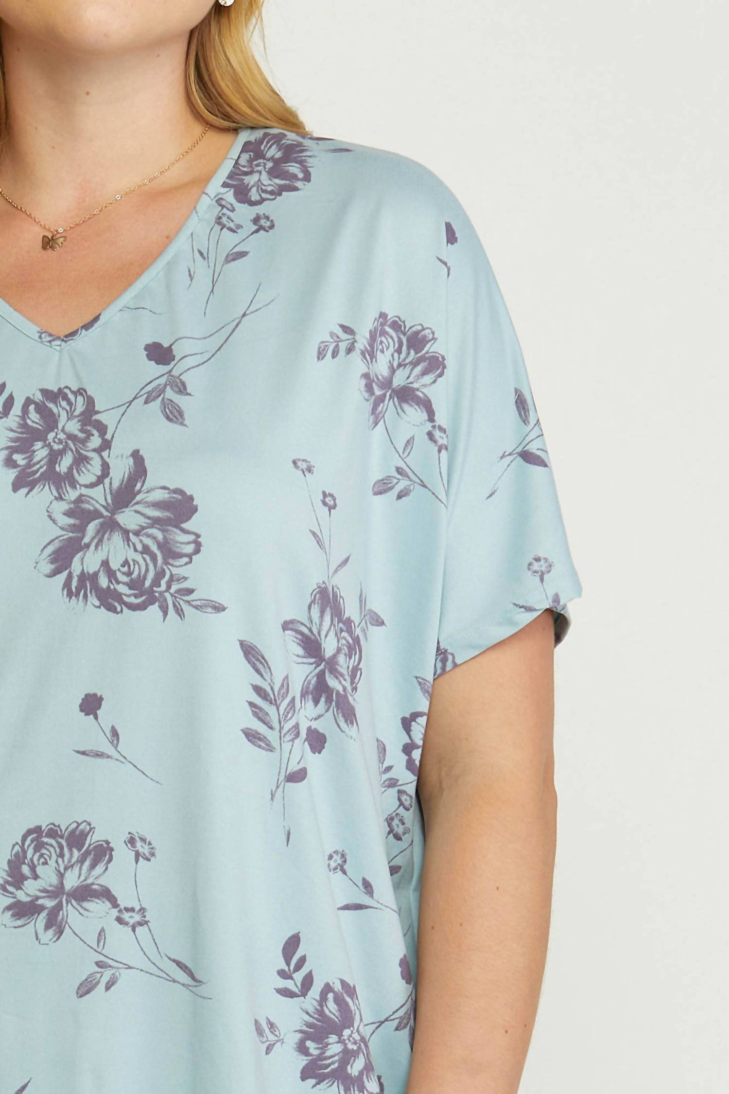 Entro - Floral Pattern V-neck Top