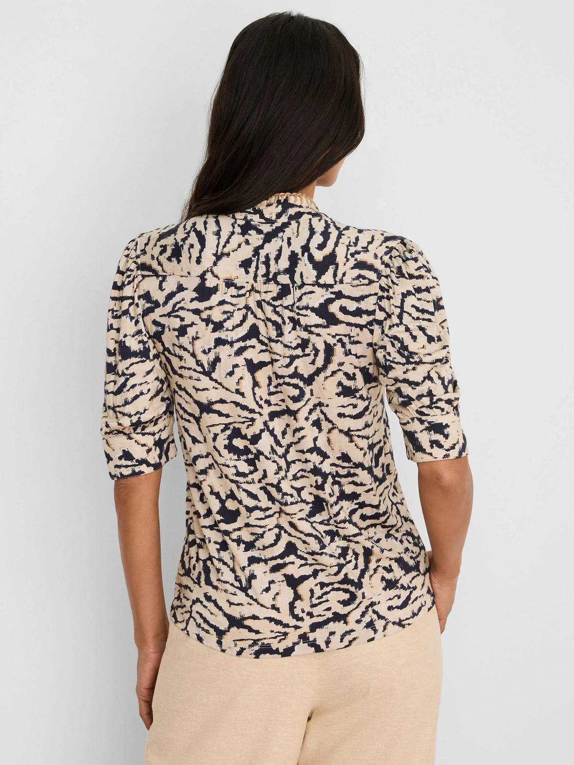 Nic + Zoe - Contrast Swirl Top