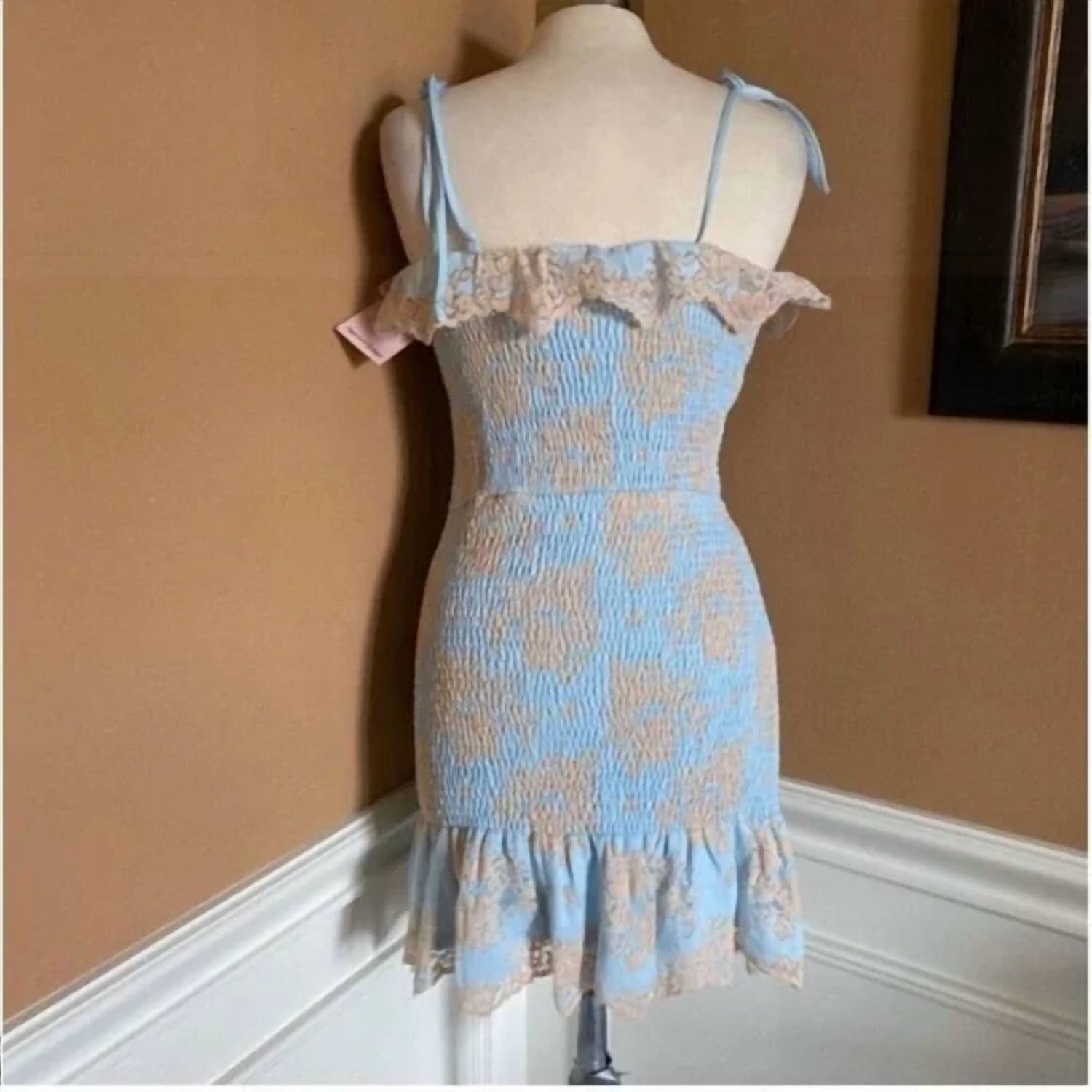 Storia - Tie Shoulder Lace Hem Dress