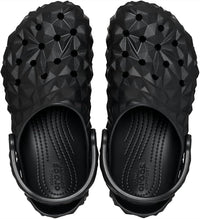 Crocs - Unisex Classic Geometric Clogs