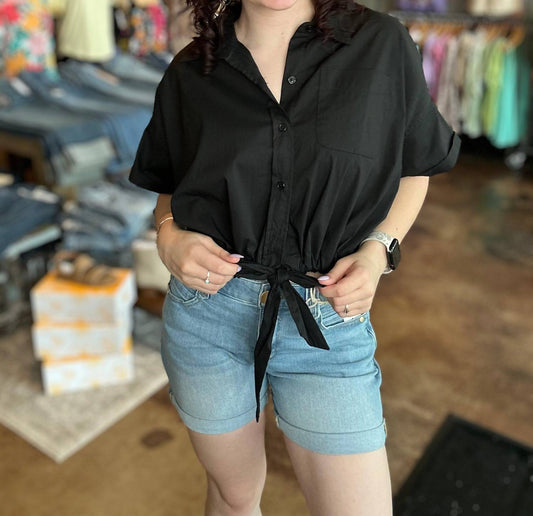 Democracy - Mid-rise Slimming Shorts