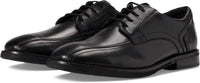 Clarks Men's Un Hugh Way Shoe in black leather - men's loafer - detail view