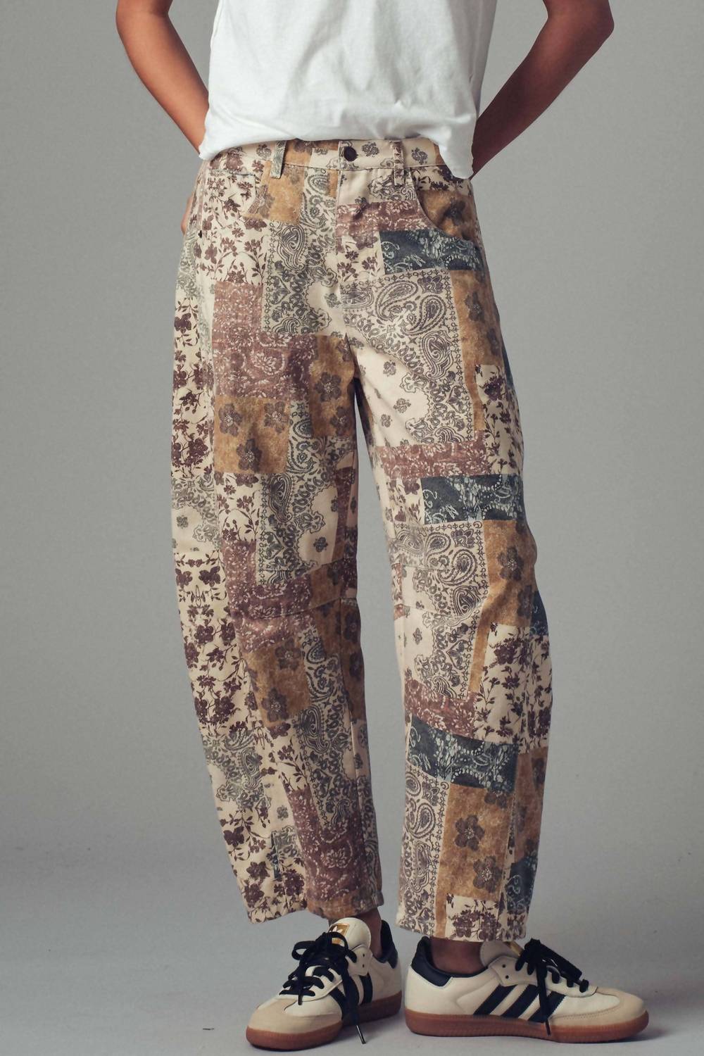 Urban Daizy - Wanderlust Patchwork Barrel Jeans