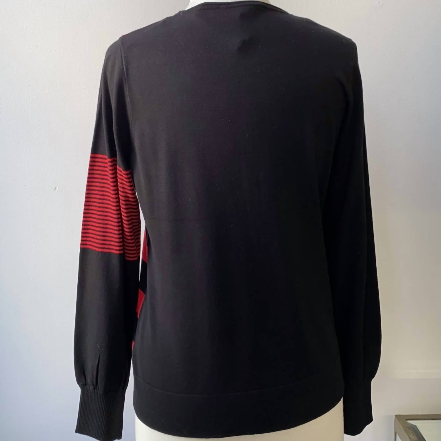 Crew Neck Pullover Top