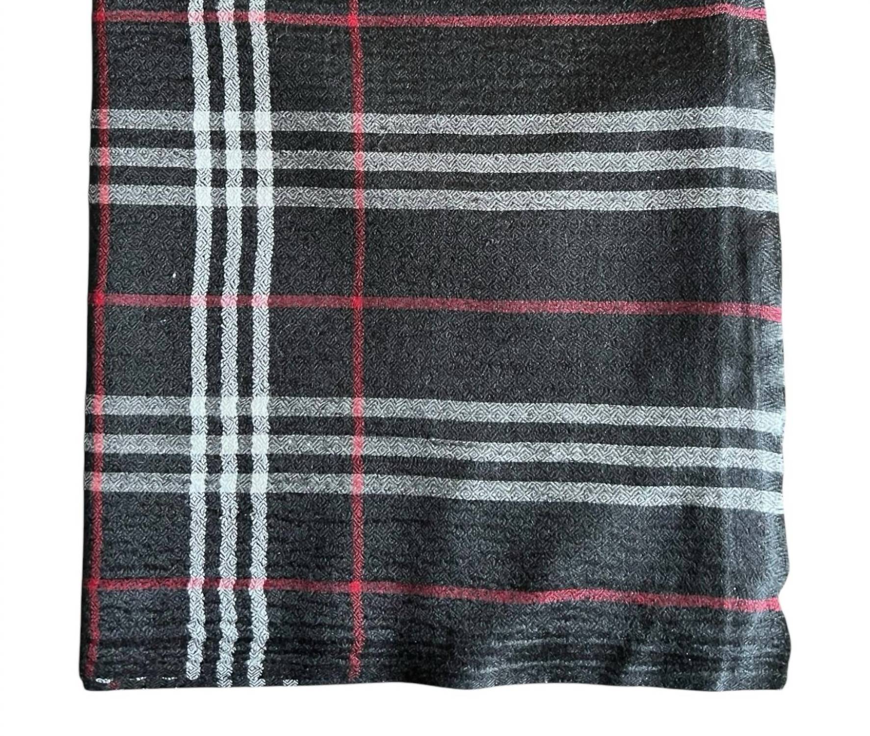 The Gray Crab - Classic Plaid Scarf
