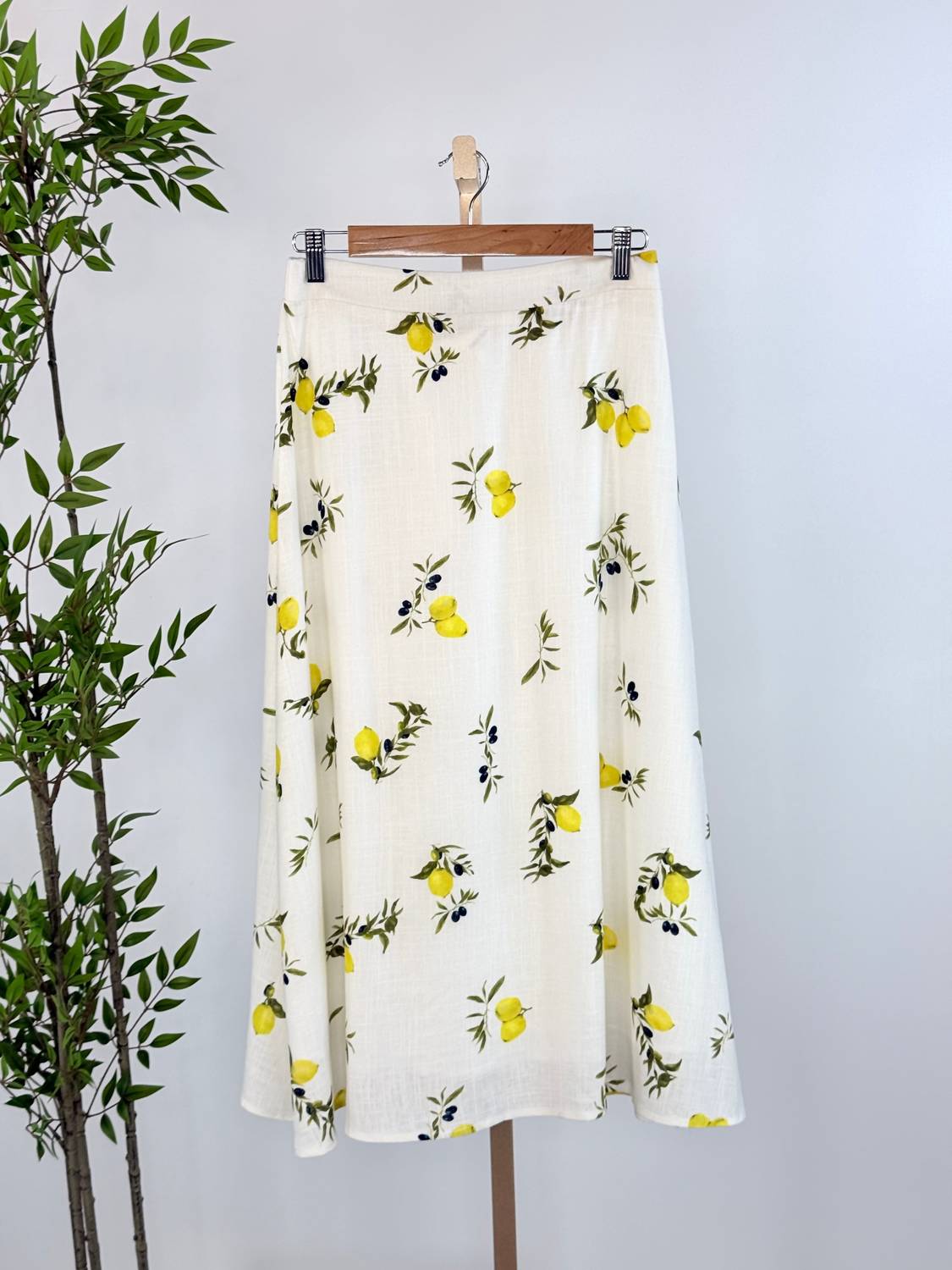 Pink Martini - Women's La Maida Midi Skirt