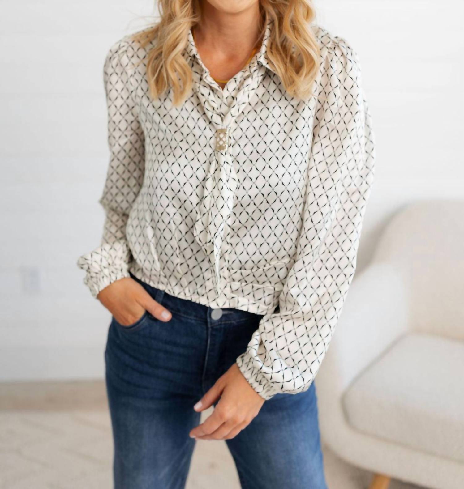 Mystree - SCARF BLOUSE